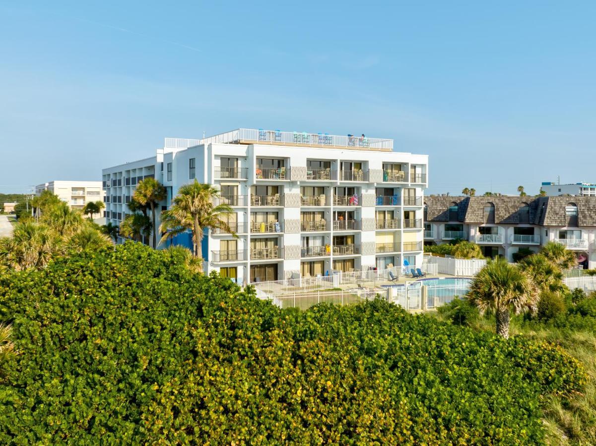 Chateau By The Sea Cocoa Beach Exterior photo