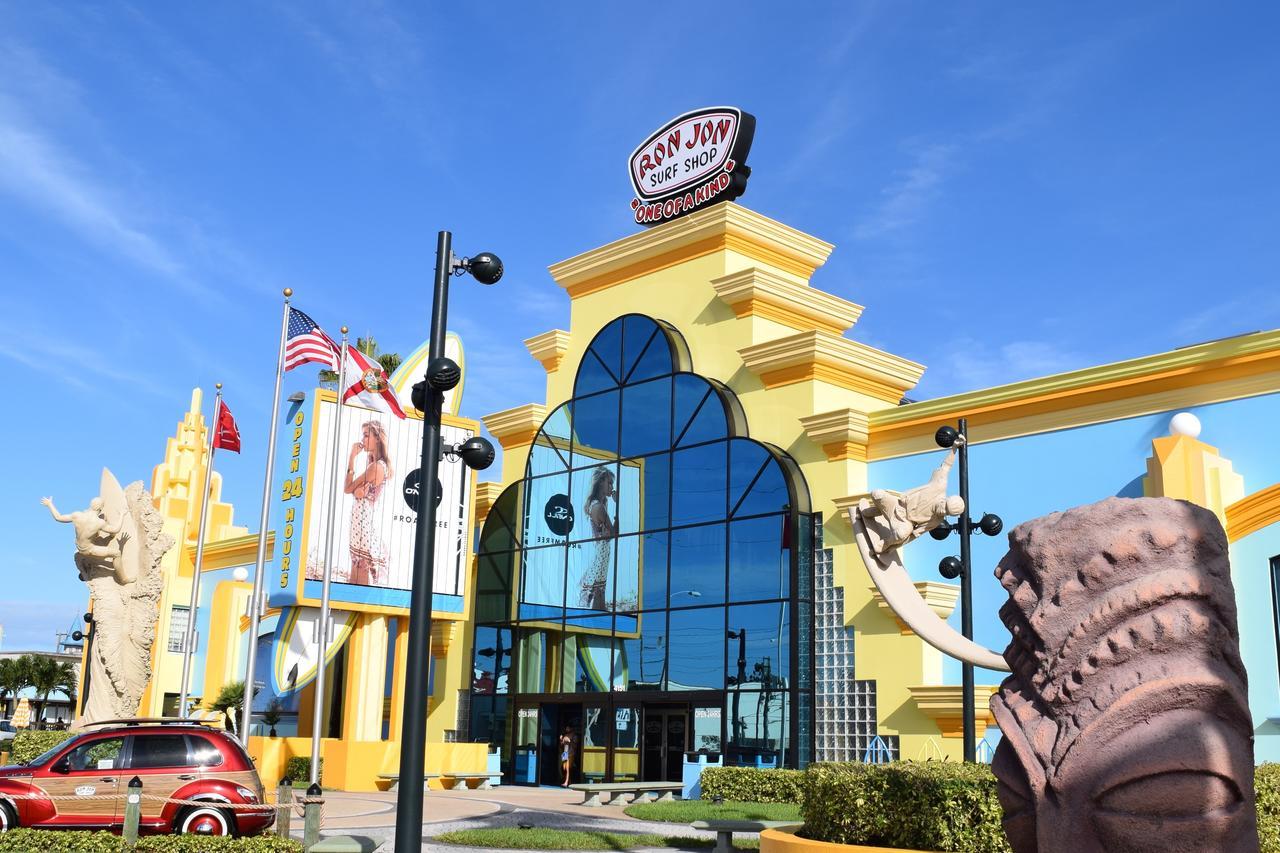 Chateau By The Sea Cocoa Beach Exterior photo